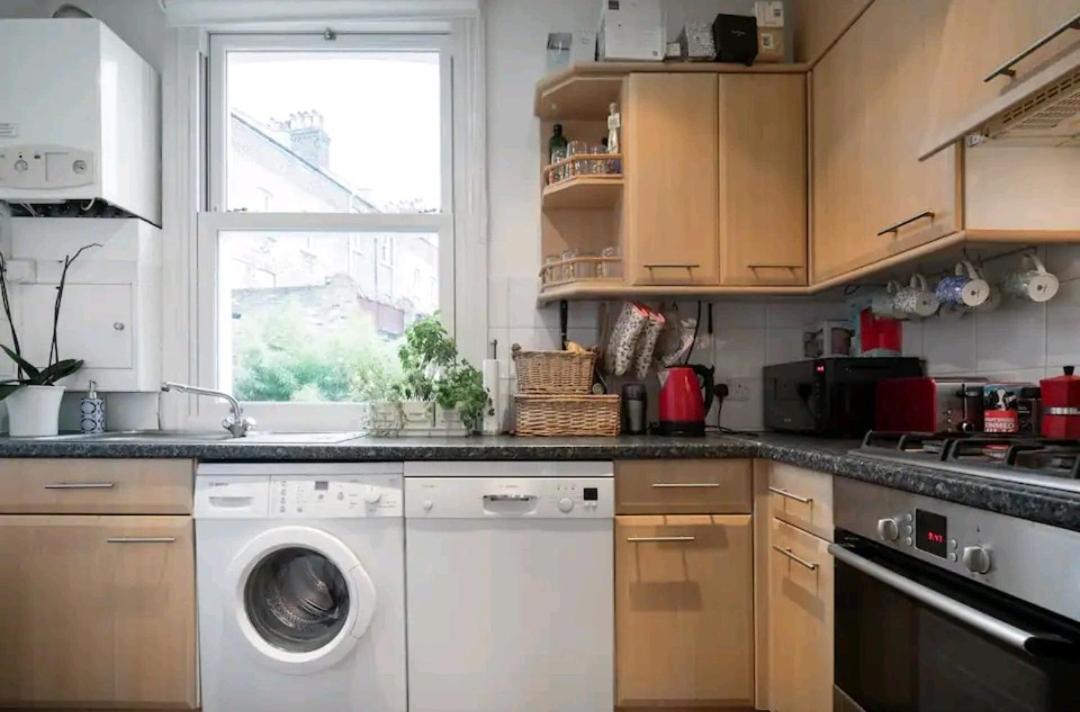 Stylish Room With Private Bath & Terrace In Super Central Clapham Junction Minutes From Victoria, Waterloo Londra Esterno foto