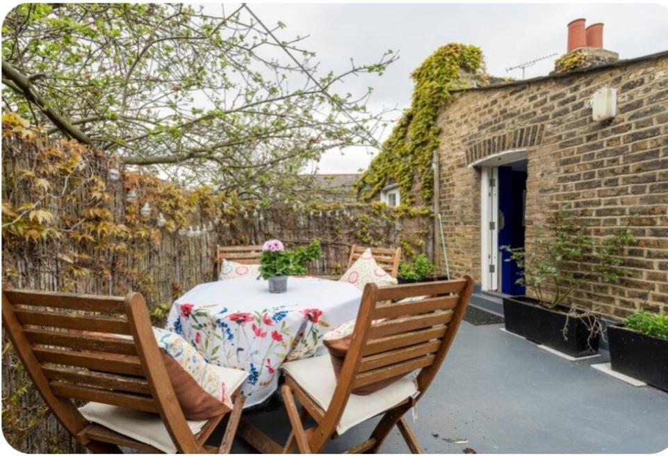 Stylish Room With Private Bath & Terrace In Super Central Clapham Junction Minutes From Victoria, Waterloo Londra Esterno foto